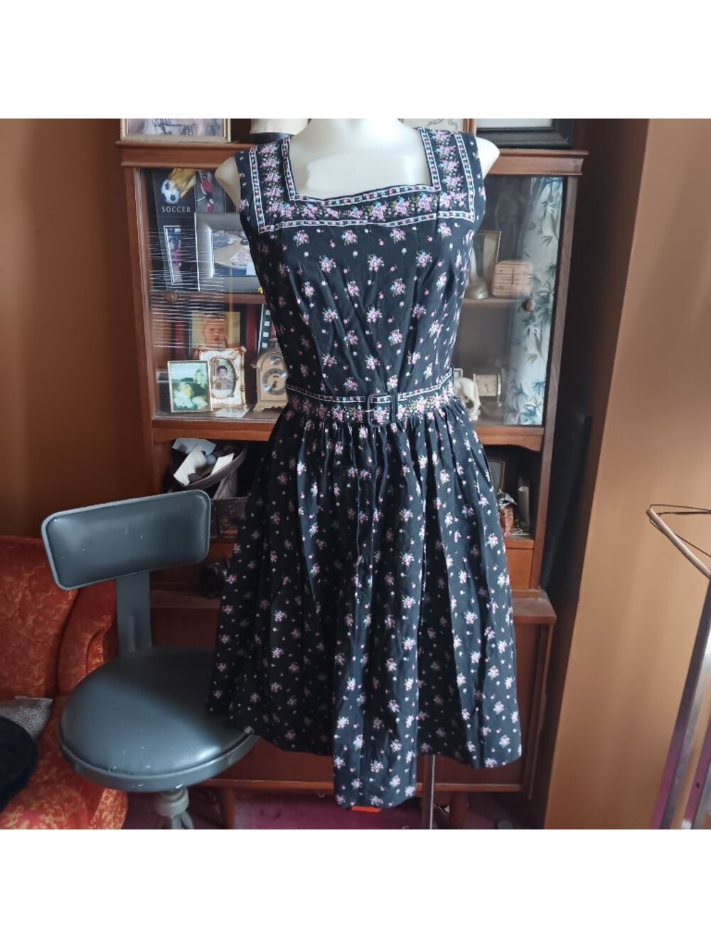 Prairie Midi Dress 6/8 Vintage 1950's Floral Sleeveless Pink Flowers Square Boho